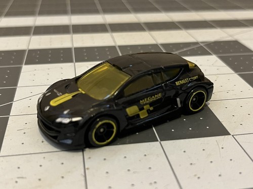 Hot wheels megane trophy - hot,